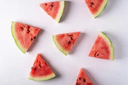 nutritional value of watermelon slice